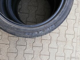 Pneu 245 40 r18 - 3