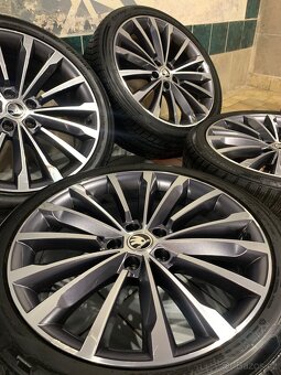Alu kola Škoda R19 5X112 ZÁNOVNÍ ZIMNÍ PNEU 235/40 R19 - 3