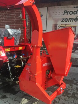 Štěpkovač s kardanem za traktor BX42S - 3