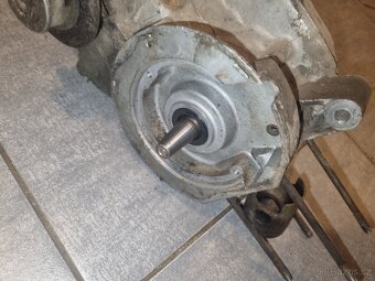 Polomotor babetta 210 - 3