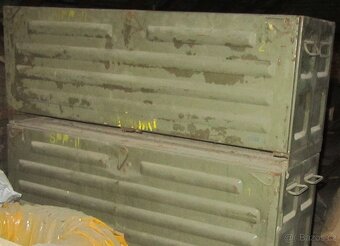5 beden skladovacích armádních vojenských plechových. - 3