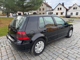Volkswagen Golf 4 1.6 77kw - 3