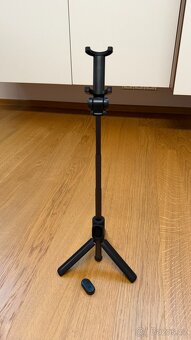 Selfie tyč Xiaomi Mi Selfie Stick Tripod černá - 3