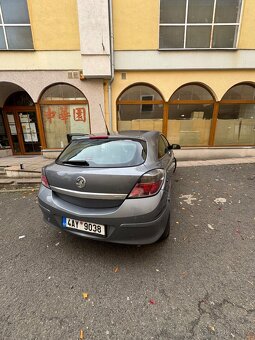 Opel Astra Gtc - 3