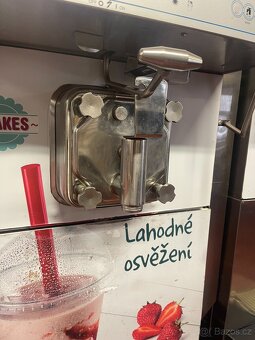 Stroj na výrobu shake - 3