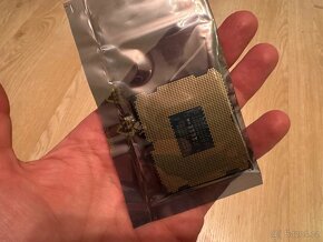 Intel Core i7-4930K (nové ještě zabalené) - 3