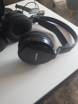 Sluchátka Sony TMR-RF 810R - 3