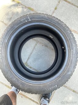 Dvě zimní pneu Pirelli 225/50/18 - 3