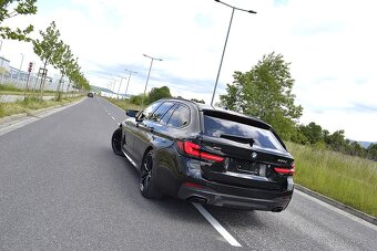 BMW 5 Touring 530d xDrive Mpaket Laser display key panorama - 3