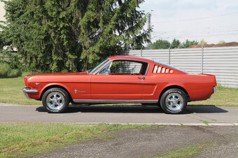 1966 Ford Mustang Fastback 289 V8, manuál, perfektní stav - 3