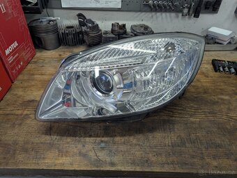 Bi-halogen fabia II, Roomster - 3
