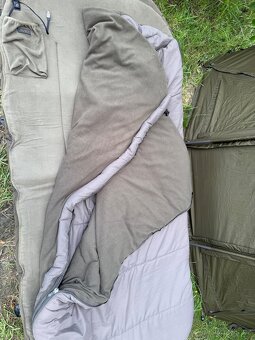 Avid Carp Lehátko Se Spacákem Benchmark X Memory Foam System - 3