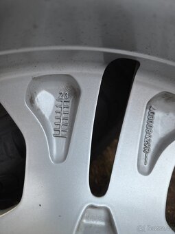 Sada Nissan 6x17 ET50 5x114,3x66 - 215/60/17C - 3