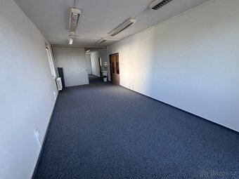 Pronájem 2 zrekonstruovaných kanceláří 49,5 a 19,5 m2 - 3