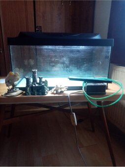 Akvárium s příslušenstvím - 3