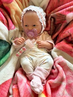 Realistická panenka,podobná reborn. - 3