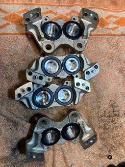 Třmeny Škoda 130 - 3