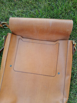 Prodám koženou ručně šitou tašku - 3