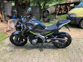 Kawasaki Z900 - 3