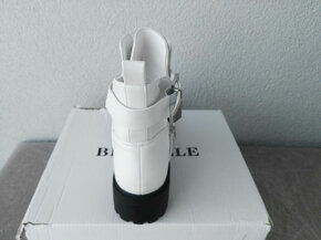 Bílé boty - 3