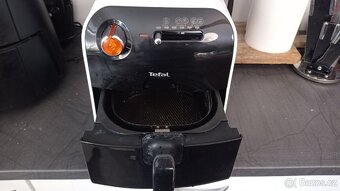 Horkovzdušná Fritéza Tefal - 3