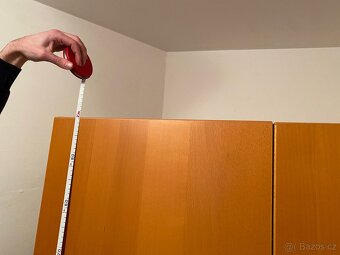 Velká šatní skříň Ikea s policemi a šuplíky - 3