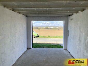 Ivančice - Letkovice, garáž, vlastní pozemek 19 m2, elektřin - 3