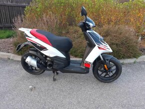 Aprillia SR Motard 50 - 1. Majitel .  2900km - 3
