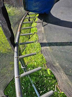 Velká Trampolína za odvoz + na pivo 800,- - 3
