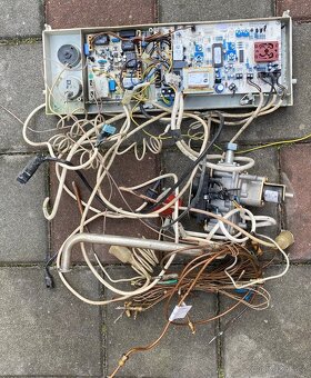 Prodám elektroniku/desku k plynovému kotli Thermona - 3