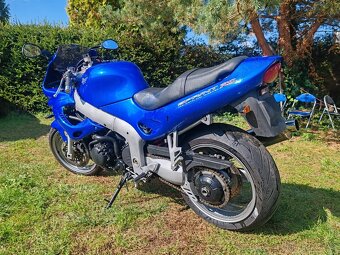 Triumph Sprint 955i 2003 - 3