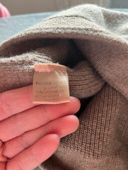 Zimní čepice s kšiltem - 3