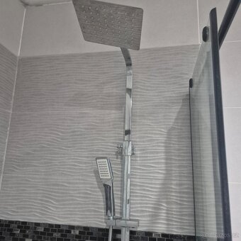 Sprchový se REA - 3