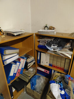 Prodám kancelářský nábytek - 3