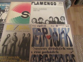 17 kusů SP a EP - čs. rock - 3