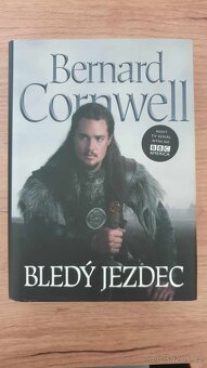 Bernard Cornwell - Bledý jezdec - 3