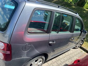 Volkswagen touran - 3