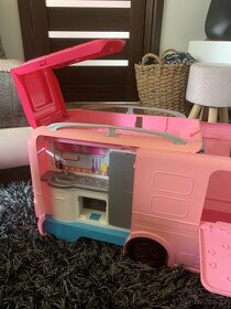 Barbie Magic Van Obytné auto - 3