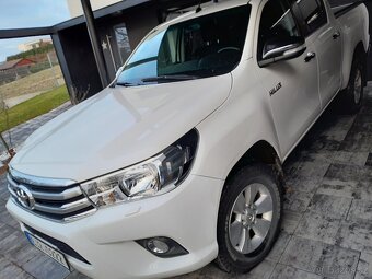 Toyota Hilux - 3