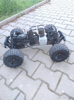 RC auto nitro - 3