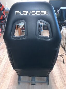Prodám herní sestavu – Logitech G29 + sedačka - 3