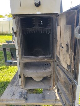 Prodám litinový kotel na dřevo a uhlí Ferroli GFN 5 - 19,4kW - 3