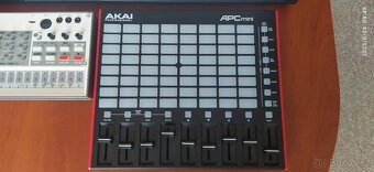 Novation, Akai, Korg - 3