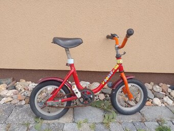 Červené kolo 12" - 3