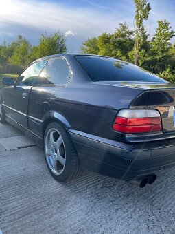 Bmw e36 323i coupe - 3
