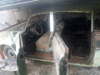 Tatra 603-2 a díly - 3