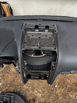 Palubní deska s airbagem Subaru Forester SH (2008–2013) - 3