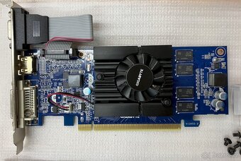 GIGABYTE + Ryzen3 3100 + 16GB + 480GB SSD + GFX - 3