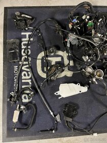 Díly Vitpilen/Svartpilen/Duke - 3