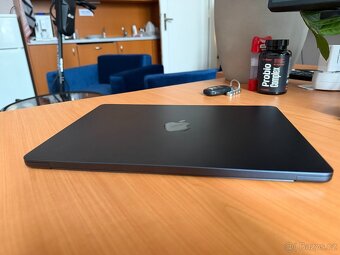 Apple Macbook air m3 - 3